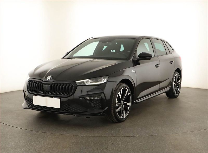 Škoda Scala (2025) 1.5 TSI, MONTE CARLO, AUTOMAT - fotka 2 z 20