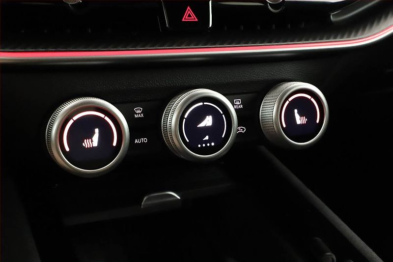 Škoda Superb (2025) 2.0 TDI, SPORTLINE, DPH - fotka 21 z 28