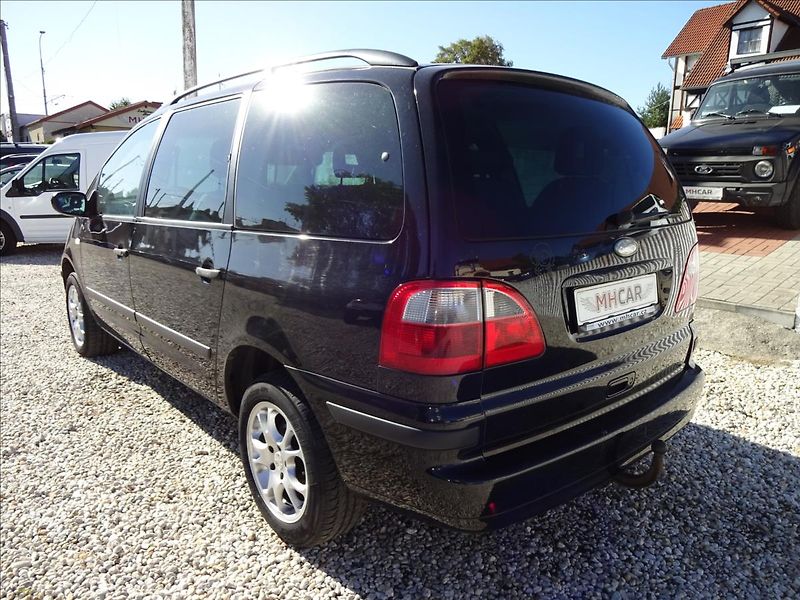 Ford Galaxy 1,9 TDI 85 kW 7.MÍST - fotka 5 z 40