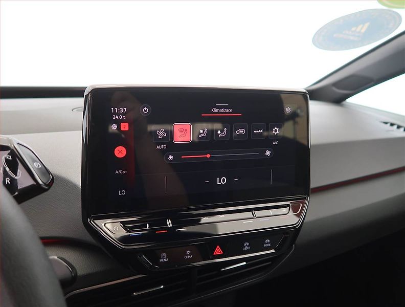 Volkswagen ID.3 (2022) Pro Perf. (62 kWh), SoH 90% - fotka 18 z 28
