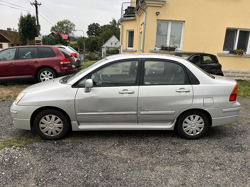Suzuki Liana (2004) PĚKNÝ STAV - fotka 2 z 25