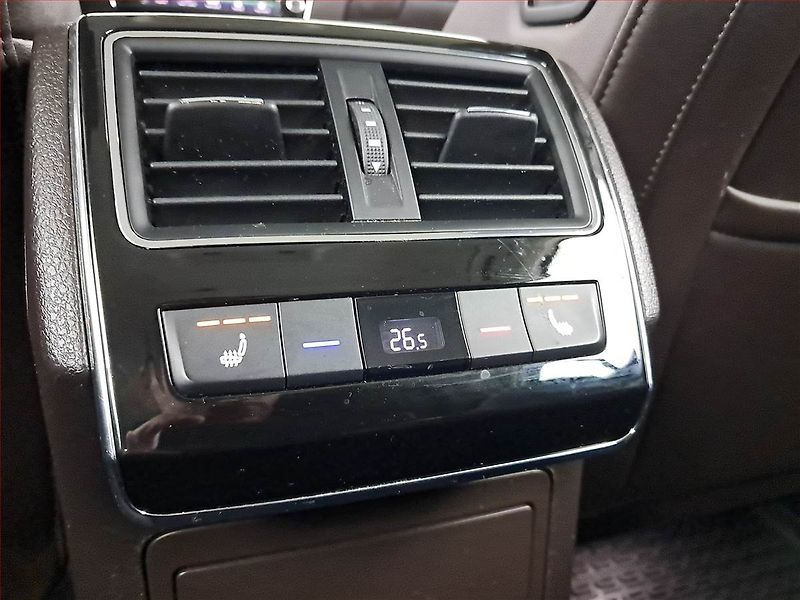 Škoda Superb (2016) Laurin&Klement 2.0 TSI, 4X4 - fotka 20 z 21