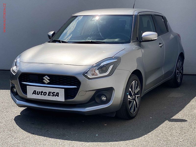 Suzuki Swift (2022) 1.2i HYBRID, Navi, kamera - fotka 3 z 17