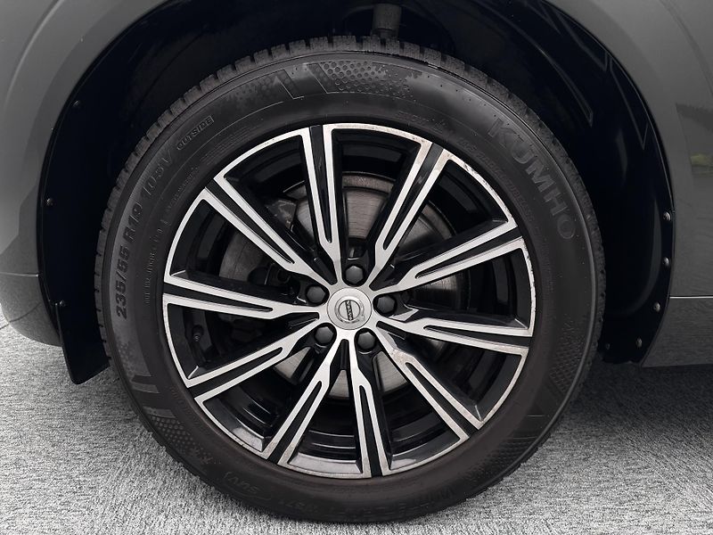 Volvo XC60 B5 AWD INSCRIPTION AUT  - fotka 56 z 56