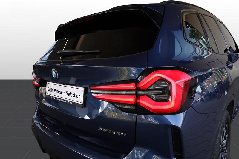 BMW X3 xDrive20i - fotka 17 z 30