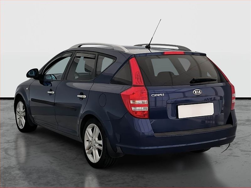 Kia Ceed (2007) LX 1.6 i, Serv.kniha, nová STK - fotka 4 z 17