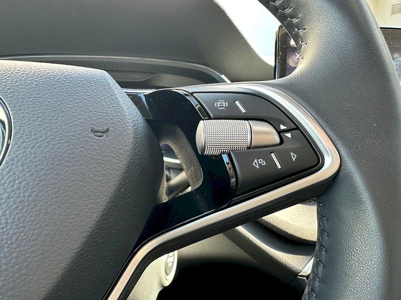 Škoda Octavia (2024) 1.5 TSI 110kW MHEV Top Selecti - fotka 11 z 22