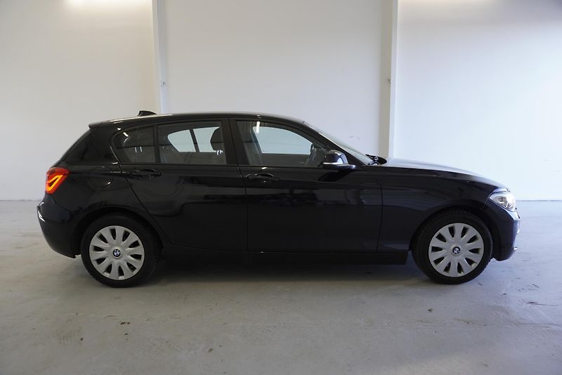 BMW Řada 1 118i 1.5 AUTOMAT - fotka 4 z 27