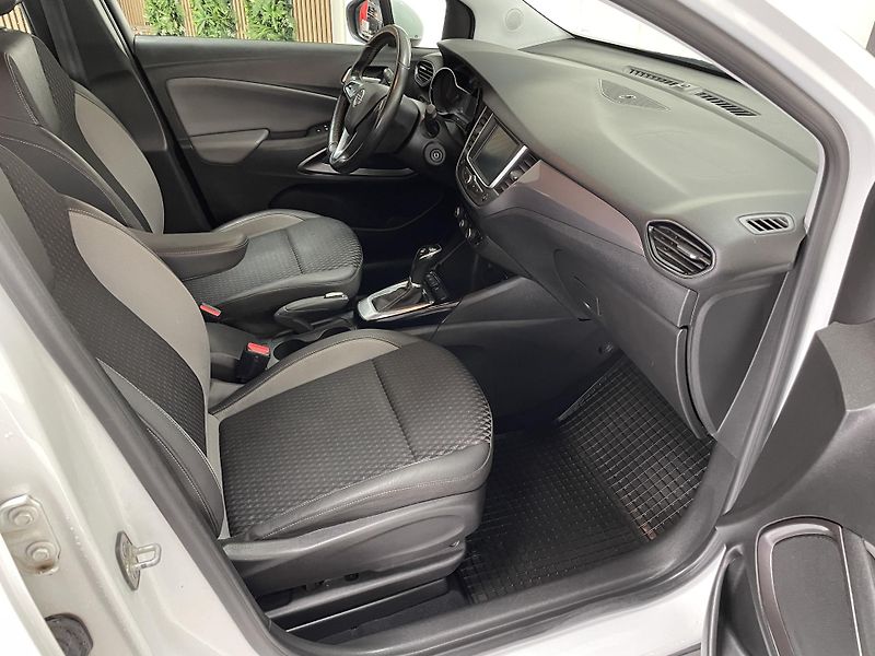 Opel Crossland X 1.2 i AUTOMAT ČR 1.MAJ SERVIS - fotka 13 z 24