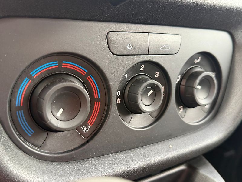 Fiat Dobló 1.6mJTD 77kW*ZADÁNO* - fotka 21 z 22