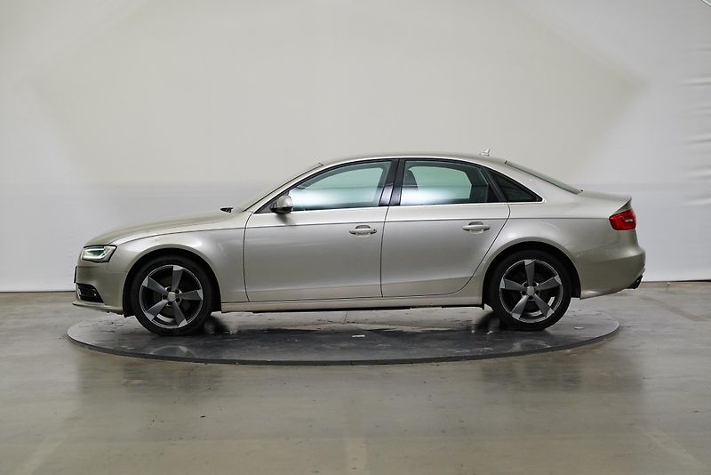 Audi A4 - fotka 3 z 28