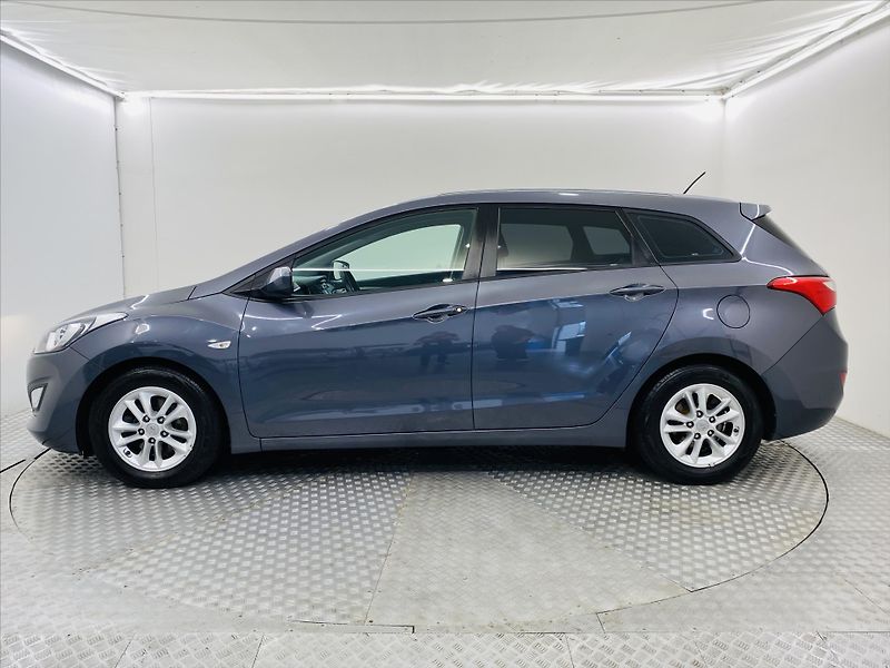 Hyundai i30 1,6 GDi 99 kW 1.maj. ČR Komfor - fotka 3 z 25