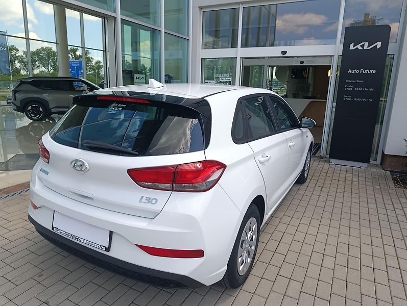 Hyundai i30 (2021) 1.5 80KW ČR 1.majitel - fotka 4 z 15