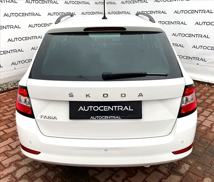 Škoda Fabia 1,0 TSi,1.maj.,ČR,po servisu - fotka 5 z 23