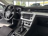 Volkswagen Passat 1,6TDI DSG*ComfortLine*ACC*Nav - náhled 14