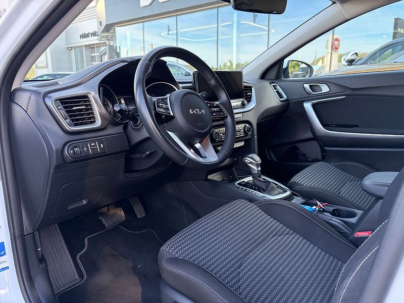 Kia Ceed 1.5 T-GDi 7DCT Exclusive SW - fotka 5 z 9