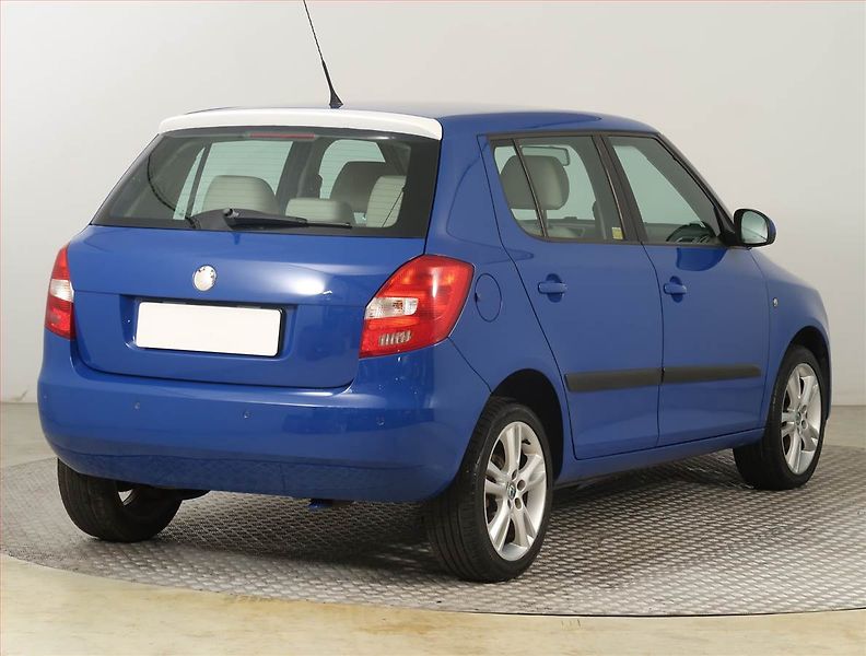 Škoda Fabia (2007) 1.6 16V, Tempomat - fotka 5 z 15