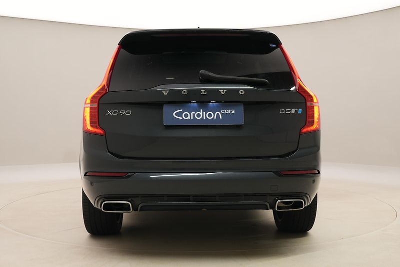 Volvo XC90 D5 AWD R-DESIGN AUT CZ - fotka 11 z 47