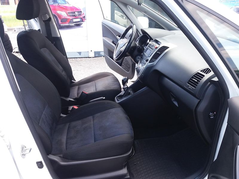 Hyundai ix20 1.6i,92kW,TAŽNY,VÝHŘEV.!! - fotka 14 z 20