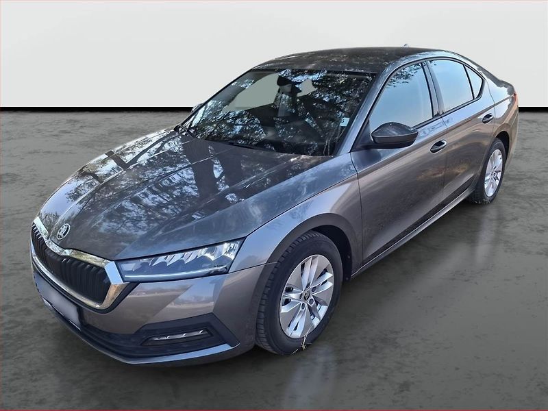 Škoda Octavia (2022) Ambition 1.5 TSI - fotka 2 z 13