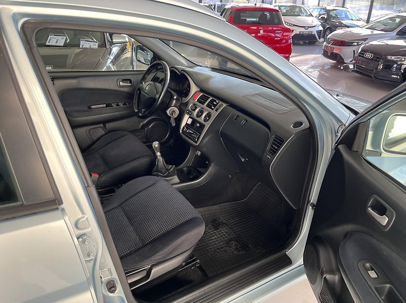 Honda HR-V (2004) - fotka 18 z 20