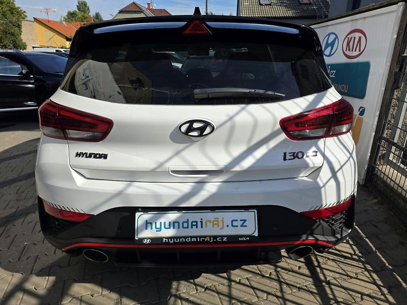 Hyundai i30 2.0-N-206KW-LIMITOVANÁ EDICE - fotka 8 z 17