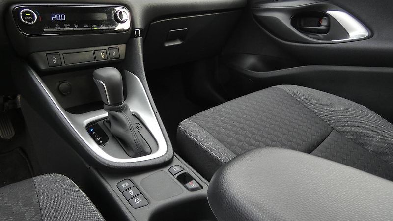 Mazda 2 1.5 Hybrid e-CVT Agile - fotka 6 z 22