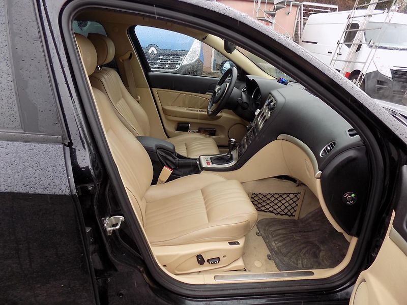 Alfa Romeo 159 3,2 JTS 191 KW  Q4 SPORTWAGON - fotka 25 z 40