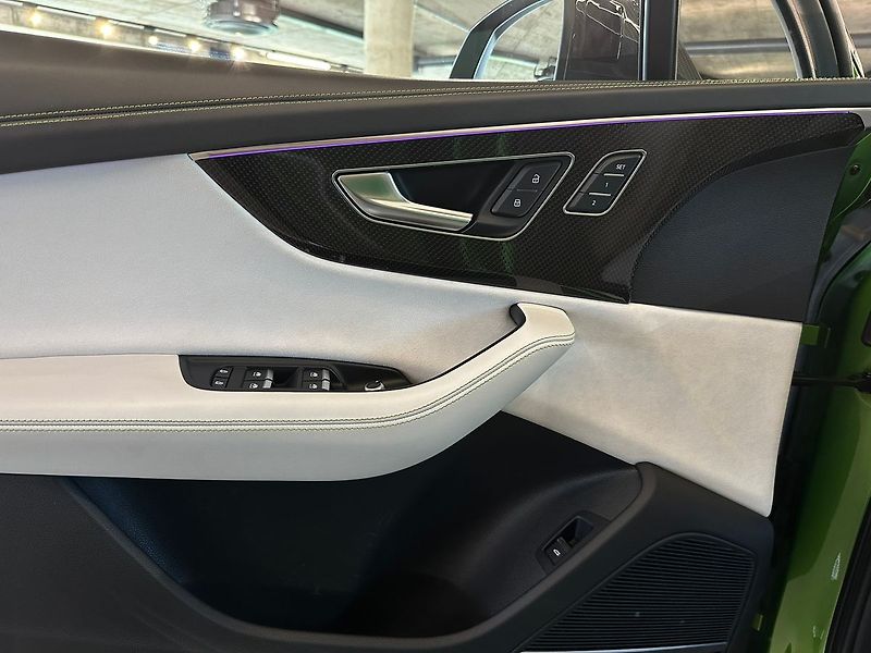 Audi SQ7 Záruka + servis do 10/2027 - fotka 25 z 47