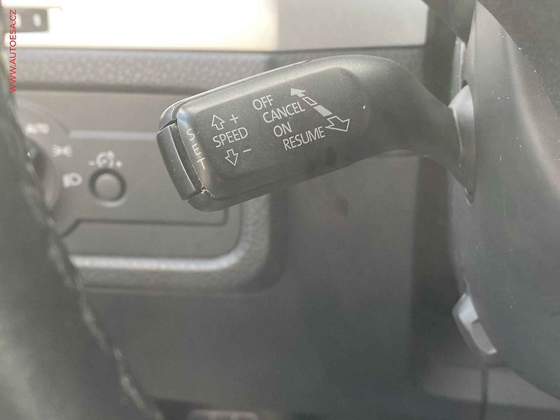 Volkswagen Touareg (2015) 3.0 TDi V6 4x4, AT, kůže - fotka 15 z 23