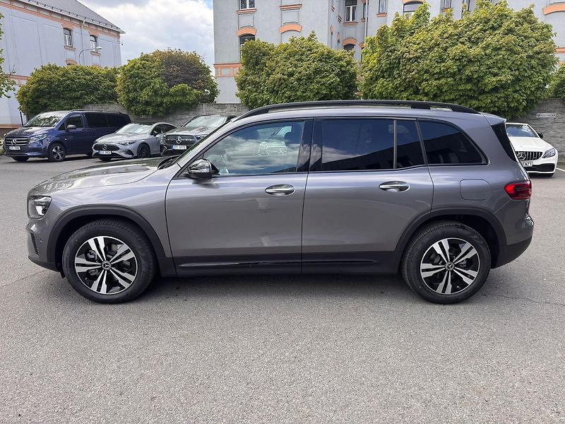 Mercedes-Benz GLB (2026) 200 d 4MATIC - fotka 4 z 24