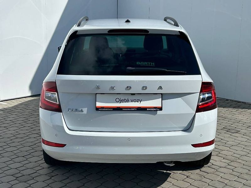 Škoda Fabia Style 6MP 1,0TSI - fotka 21 z 22