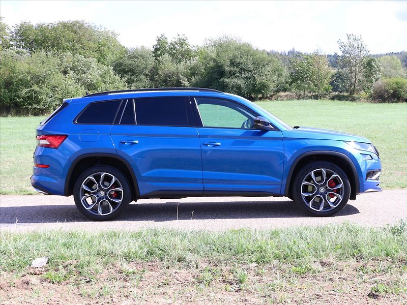 Škoda Kodiaq 2,0 RS TDI 176kW DSG 4x4 DPH - fotka 8 z 34