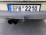 Pozorné oko odhalí, že tady není vše úplně „stock“. Zadní díl od Remusu má parádní zvuk.