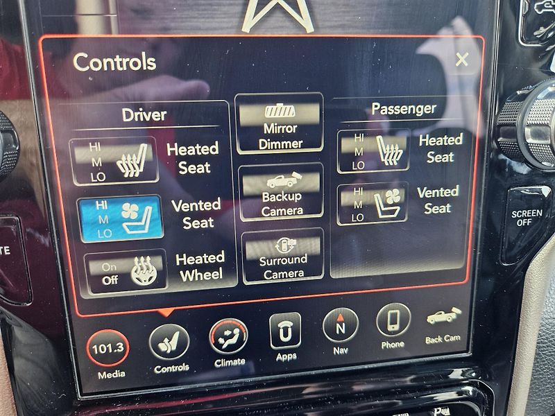 RAM 1500 (2019) 5.7HEMI + LPG LARAMIE - fotka 20 z 38