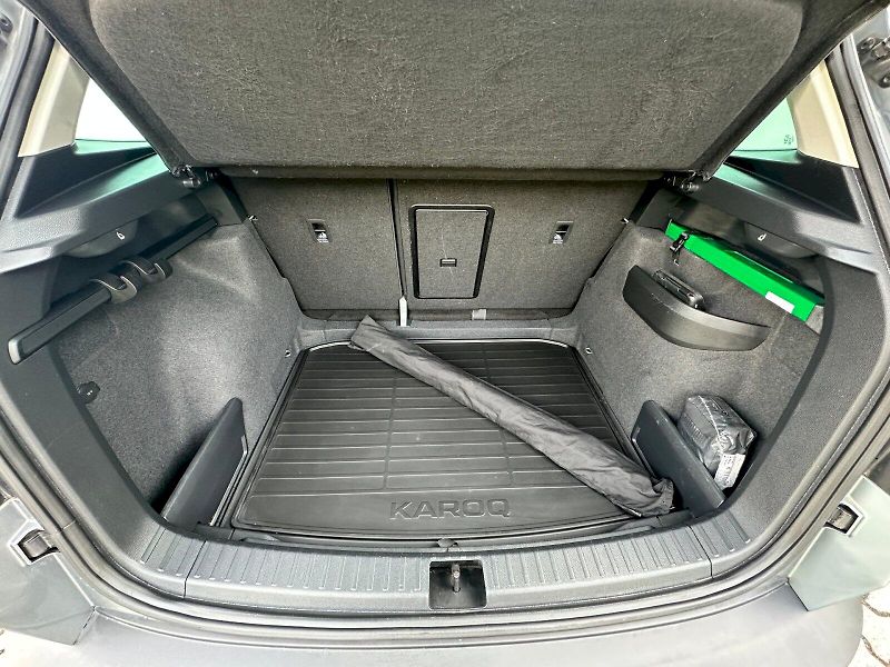 Škoda Karoq (2021) 1.0 TSI 81 kW Ambition - fotka 22 z 23