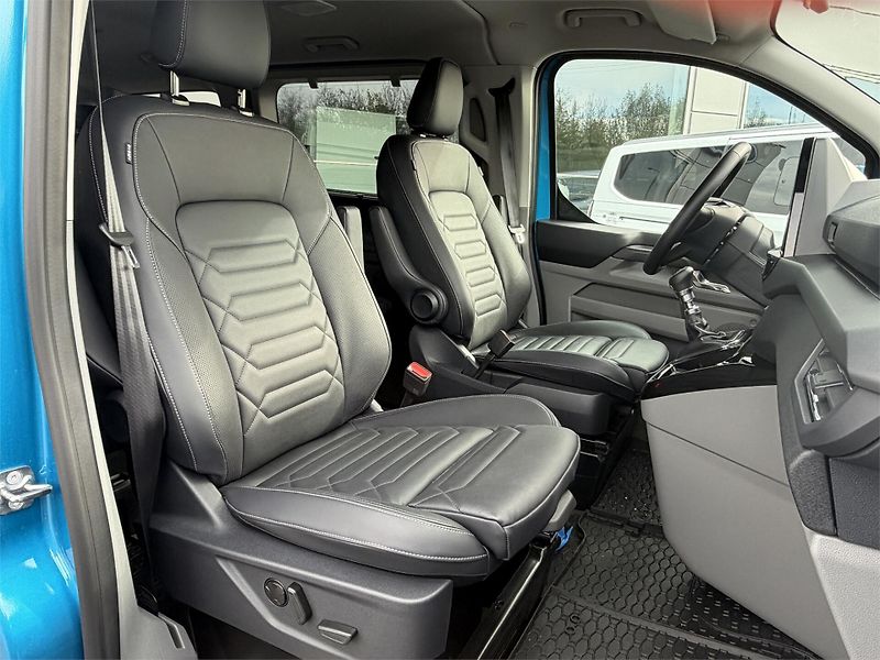 Ford Tourneo Custom Titanium X L1, Tourneo, 2.0 Ec - fotka 9 z 21