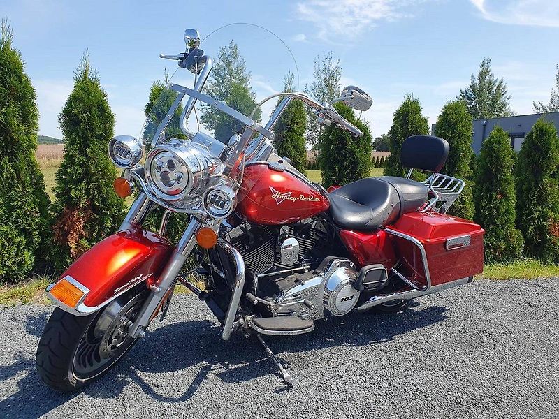 Harley-Davidson FLHR Road King (2013) - fotka 2 z 10
