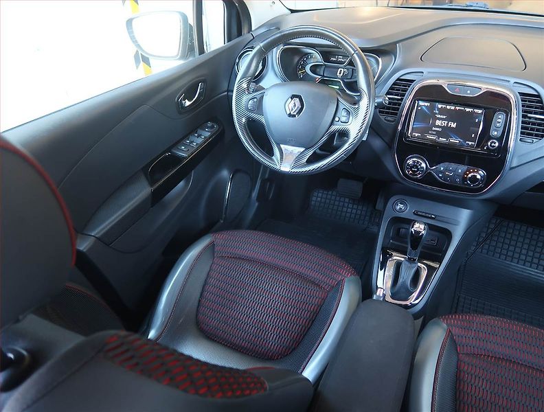 Renault Captur (2015) 1.2 TCe, Automat, Navi - fotka 7 z 20