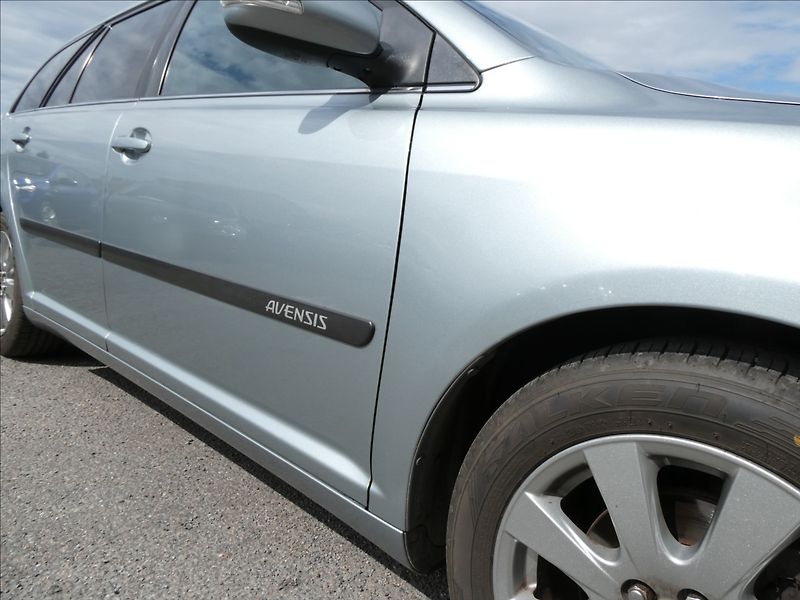 Toyota Avensis 1,8 16V 95kW závěs,digi.klima - fotka 12 z 32