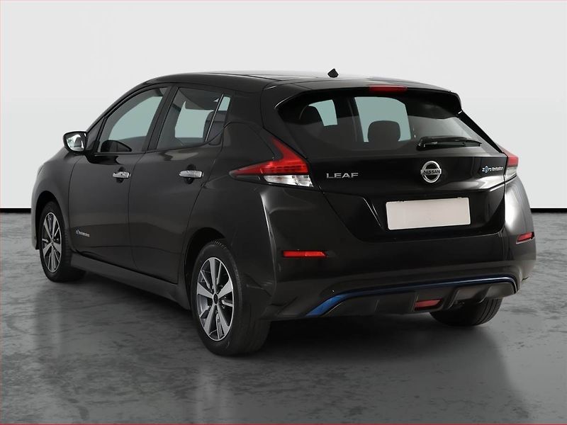 Nissan Leaf (2021) 40 kWh, SoH 90%, Automat - fotka 4 z 21