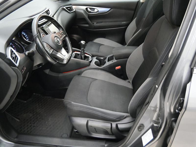 Nissan Qashqai - fotka 11 z 25