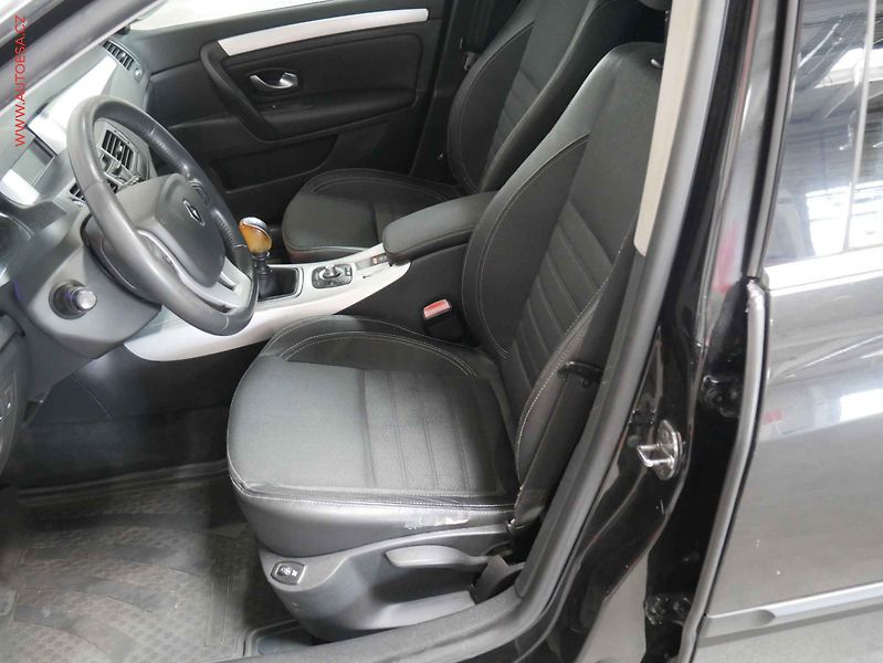 Renault Laguna (2008) 2.0 dCi, ČR, STK5/28 - fotka 9 z 21