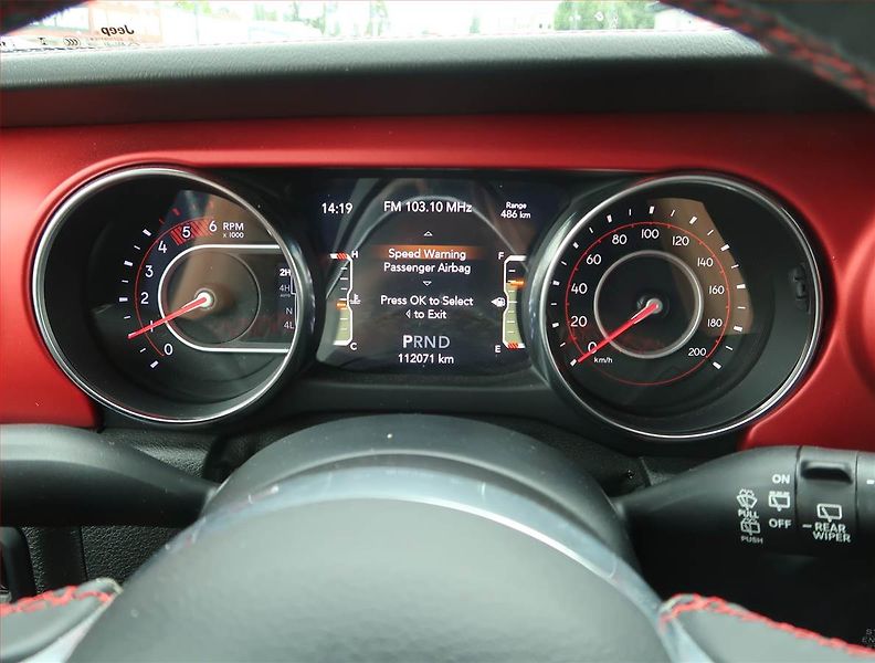 Jeep Wrangler (2019) 2.2 MultiJet - fotka 11 z 17
