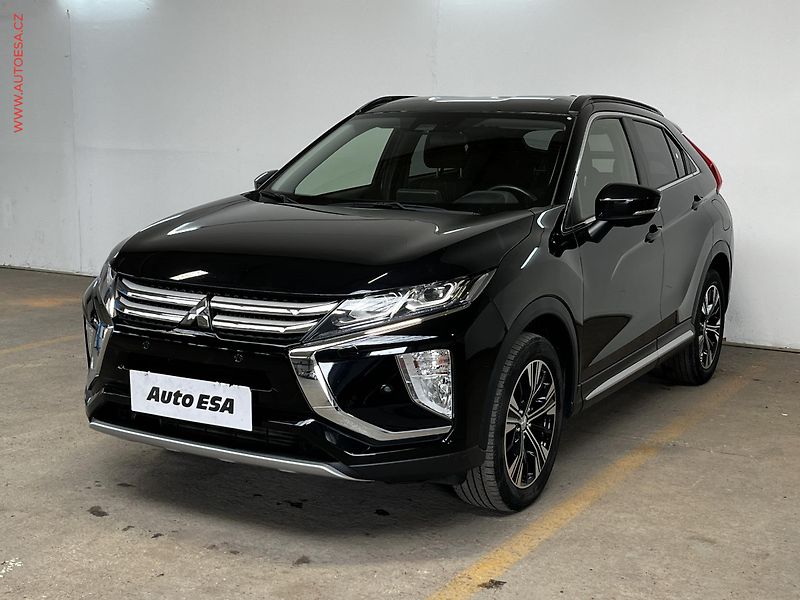 Mitsubishi Eclipse Cross (2018) 1.5 T-MIVEC, Intense - fotka 3 z 17