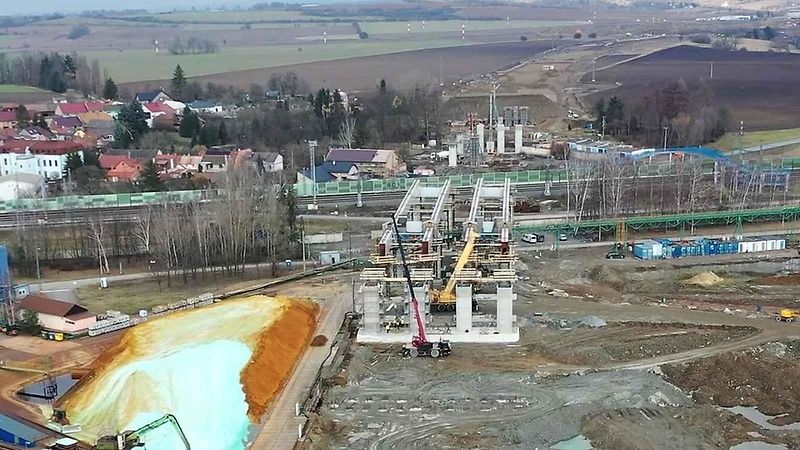 Stavba D1 Říkovice-Přerov, únor 2024. Pohled z výšky.