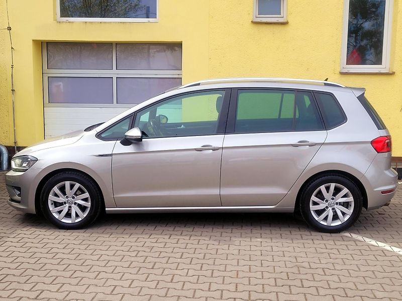 Volkswagen Golf Sportsvan TSi LOUNGE *SERV.KN. WEBASTO - fotka 9 z 69
