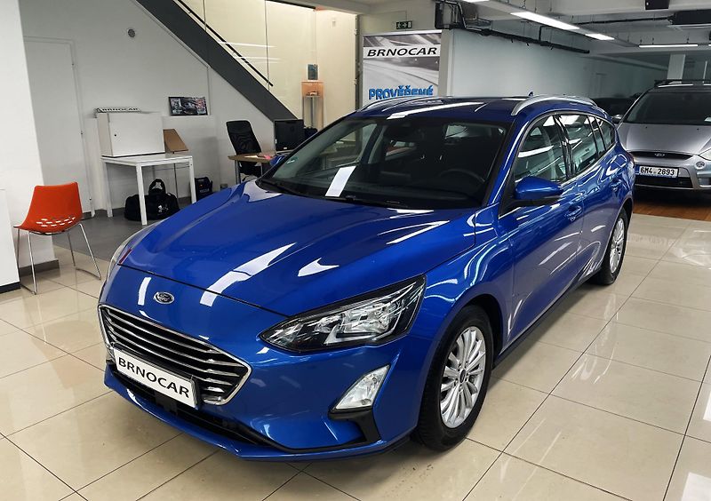Ford Focus Titanium 1,5Ecoblue REZERVACE - fotka 3 z 29