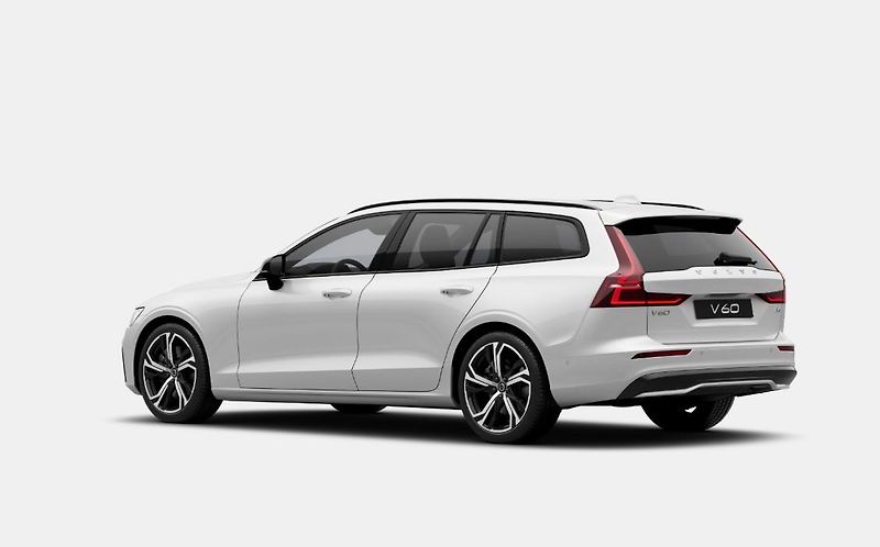 Volvo V60 (2026) B4 AUT DARK PLUS - fotka 6 z 9