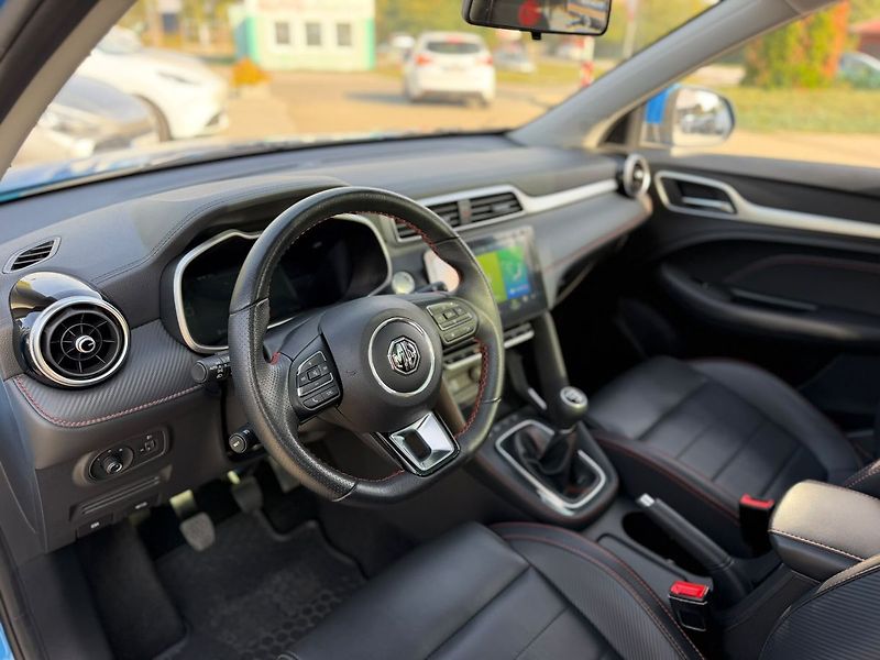 MG ZS 1.0TGI MAN6 ELEGANCE - fotka 27 z 27